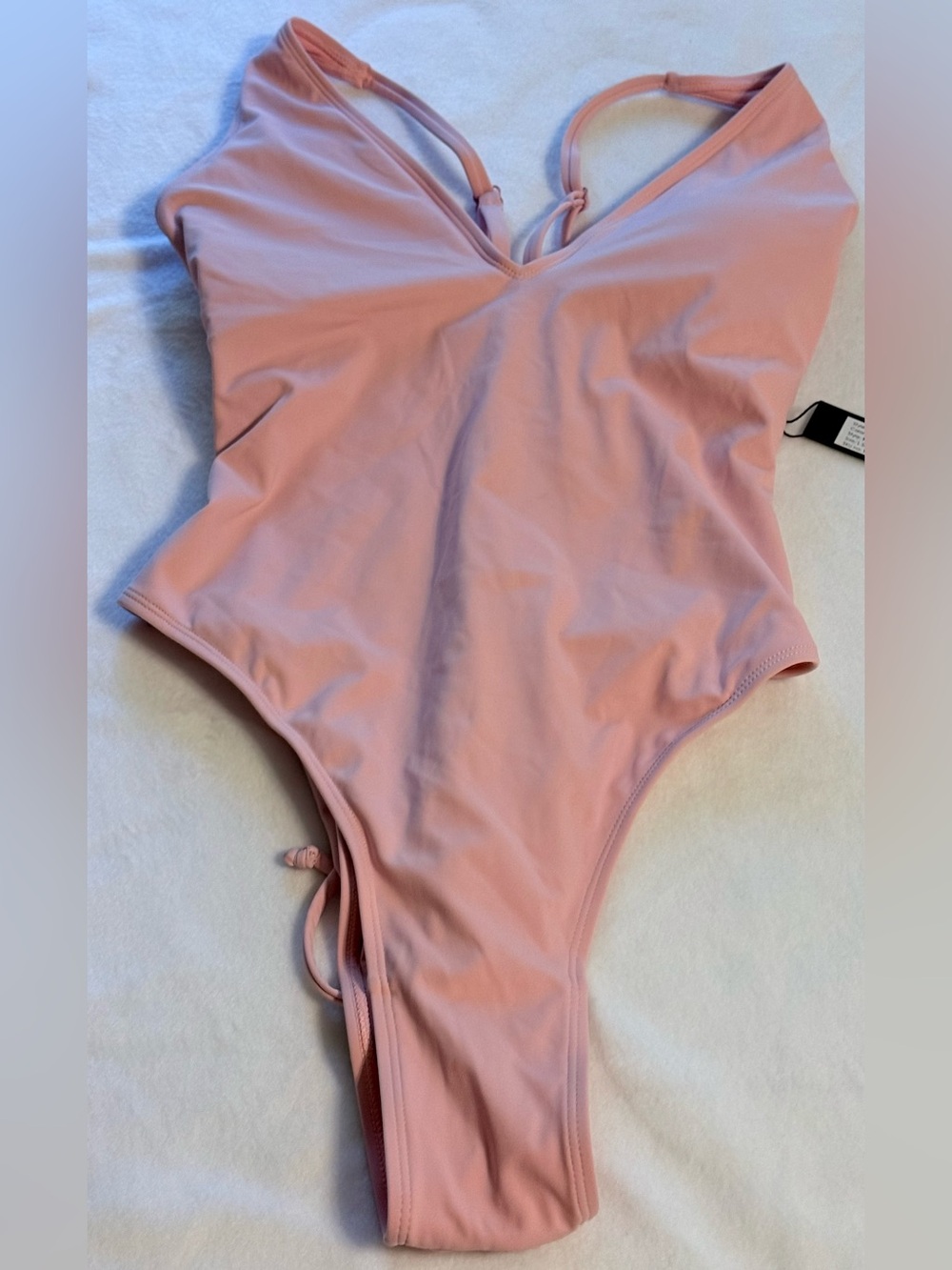 New Ta3 Body Sculpting HiCut Plungey Swimsuit. Size Large-Short Light Pink.